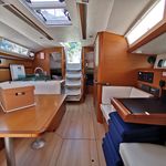 yacht-46717151 image-5