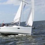 yacht-46717254 image-1