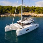 yacht-46950427 image-1