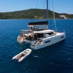 yacht-46950427 image-4