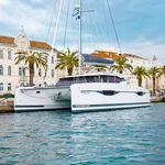 yacht-47177686 image-3