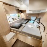 yacht-47230197 image-6