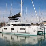 yacht-47416883 image-1