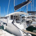 yacht-47417066 image-3