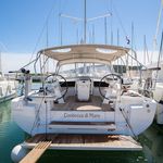 yacht-47417079 image-3