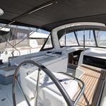 yacht-47417082 image-6