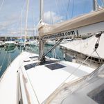 yacht-47417087 image-5