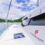 yacht-47433184 image-5