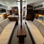 yacht-Oceanis 34.1-image-3