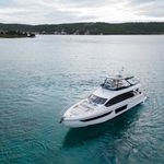 yacht-Azimut 68E-image-4