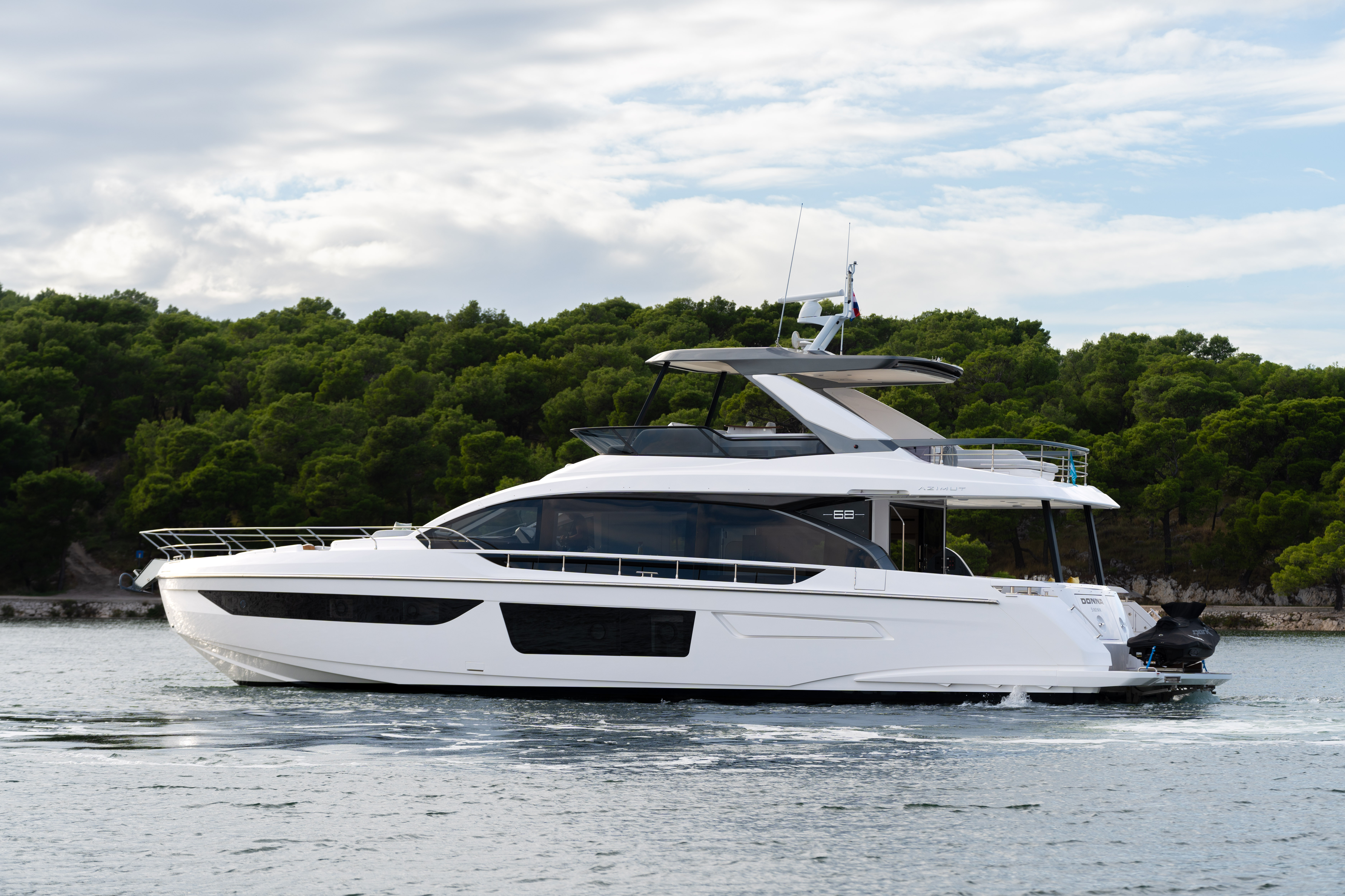 yacht-Azimut 68E-image-15