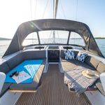 yacht-49554728 image-5