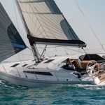 yacht-50199894 image-1