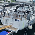 yacht-50270211 image-1