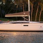 yacht-50585411 image-5