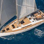 yacht-50678637 image-1