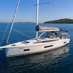 yacht-50679574 image-1