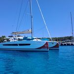 yacht-50697995 image-1