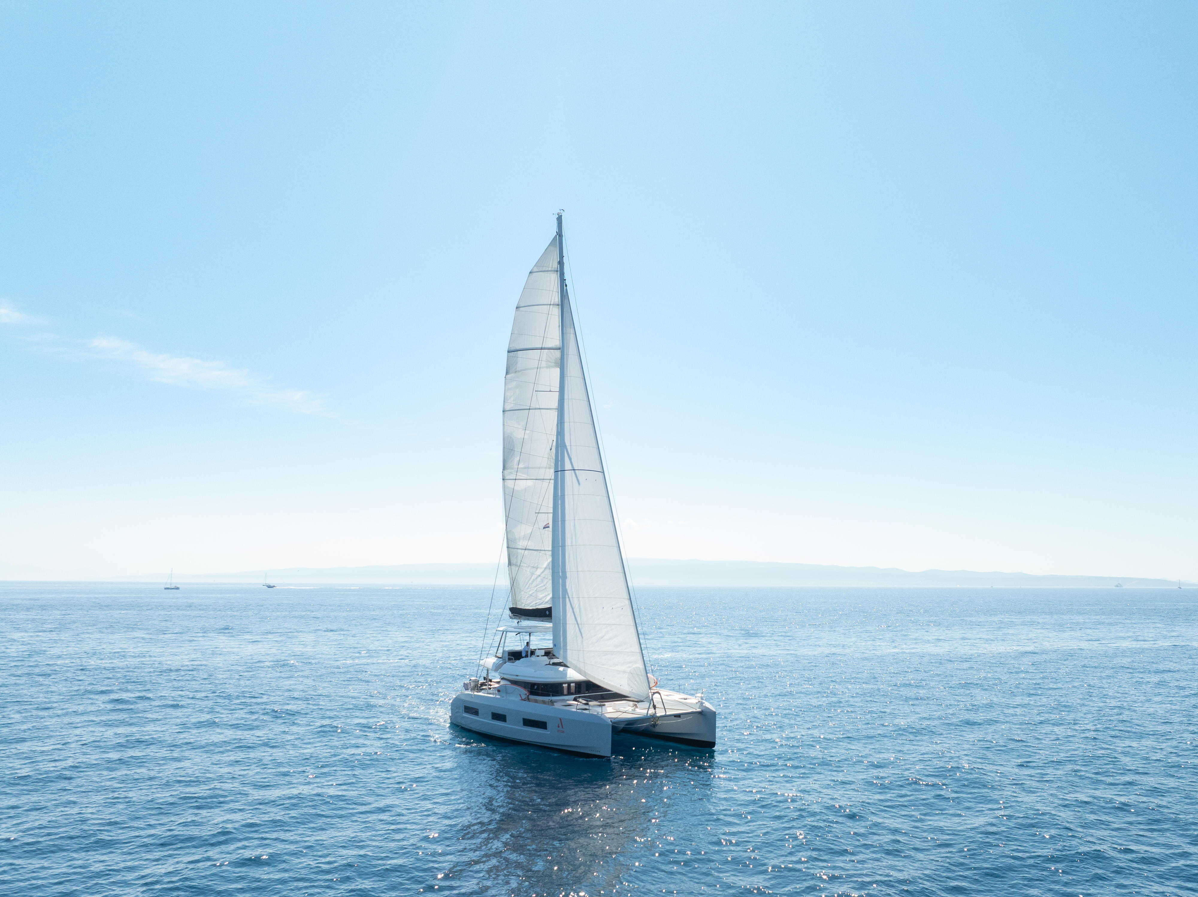 yacht-50863960 image-1