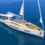 yacht-50893681 image-1