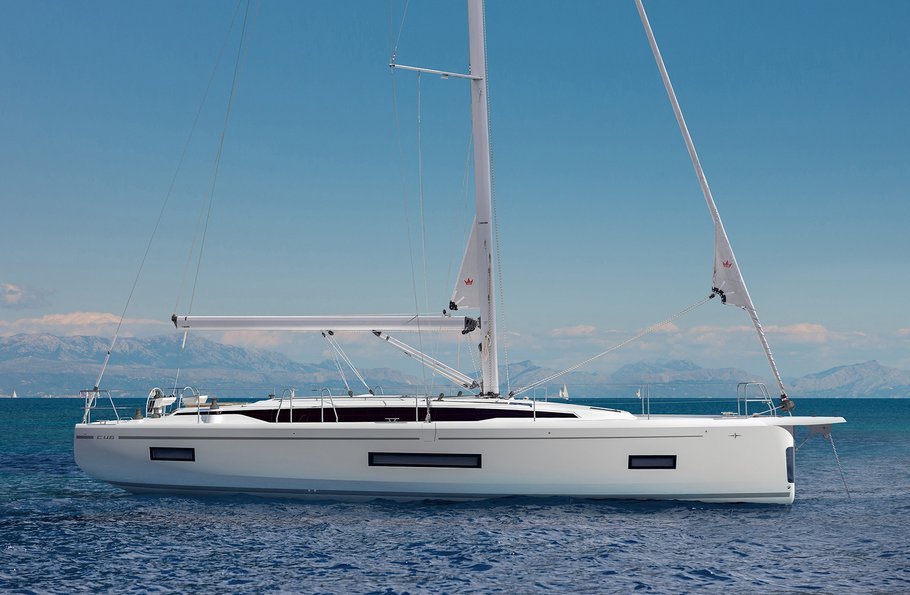 yacht-51130325 image-1