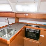 yacht-Bavaria Cruiser 37-image-5