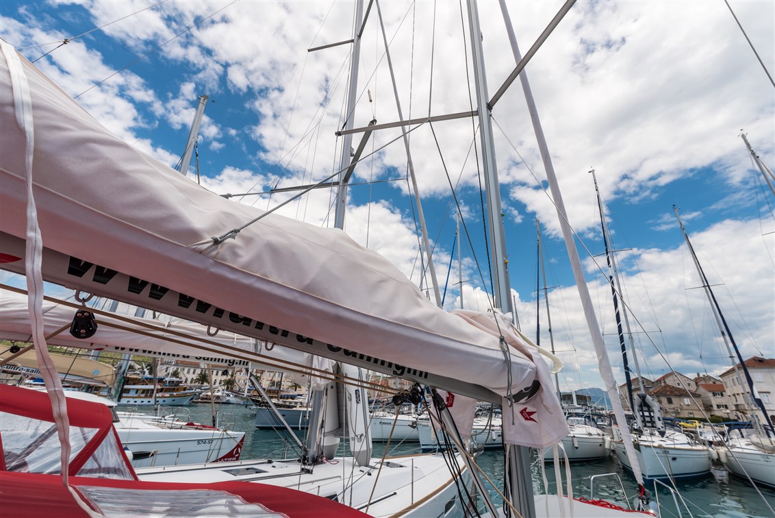 yacht-5158335 image-1