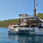 yacht-51654129 image-6