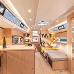 yacht-51986010 image-6