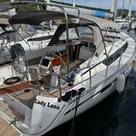 yacht-52042761 image-1