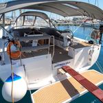 yacht-52042763 image-1