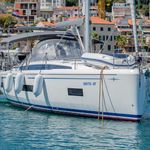 yacht-52042763 image-3