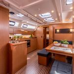 yacht-52054884 image-5