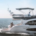 yacht-52178049 image-5