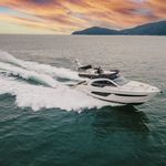 yacht-52178049 image-1