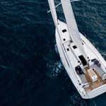 yacht-52188190 image-5