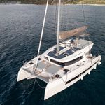 yacht-52195750 image-1