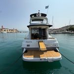 yacht-52211232 image-3