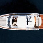 yacht-52211236 image-1