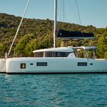 yacht-Lagoon 42-image-1