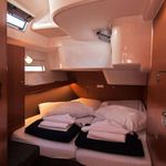 yacht-52379734 image-6