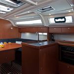 yacht-52379744 image-5