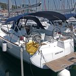 yacht-52379903 image-3