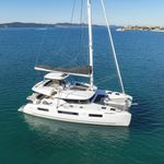 yacht-52465720 image-5