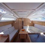 yacht-Bavaria Cruiser 37-image-2