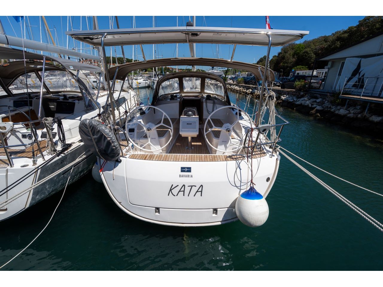 yacht-Bavaria Cruiser 37-image-4