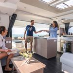 yacht-Aura 51-image-3