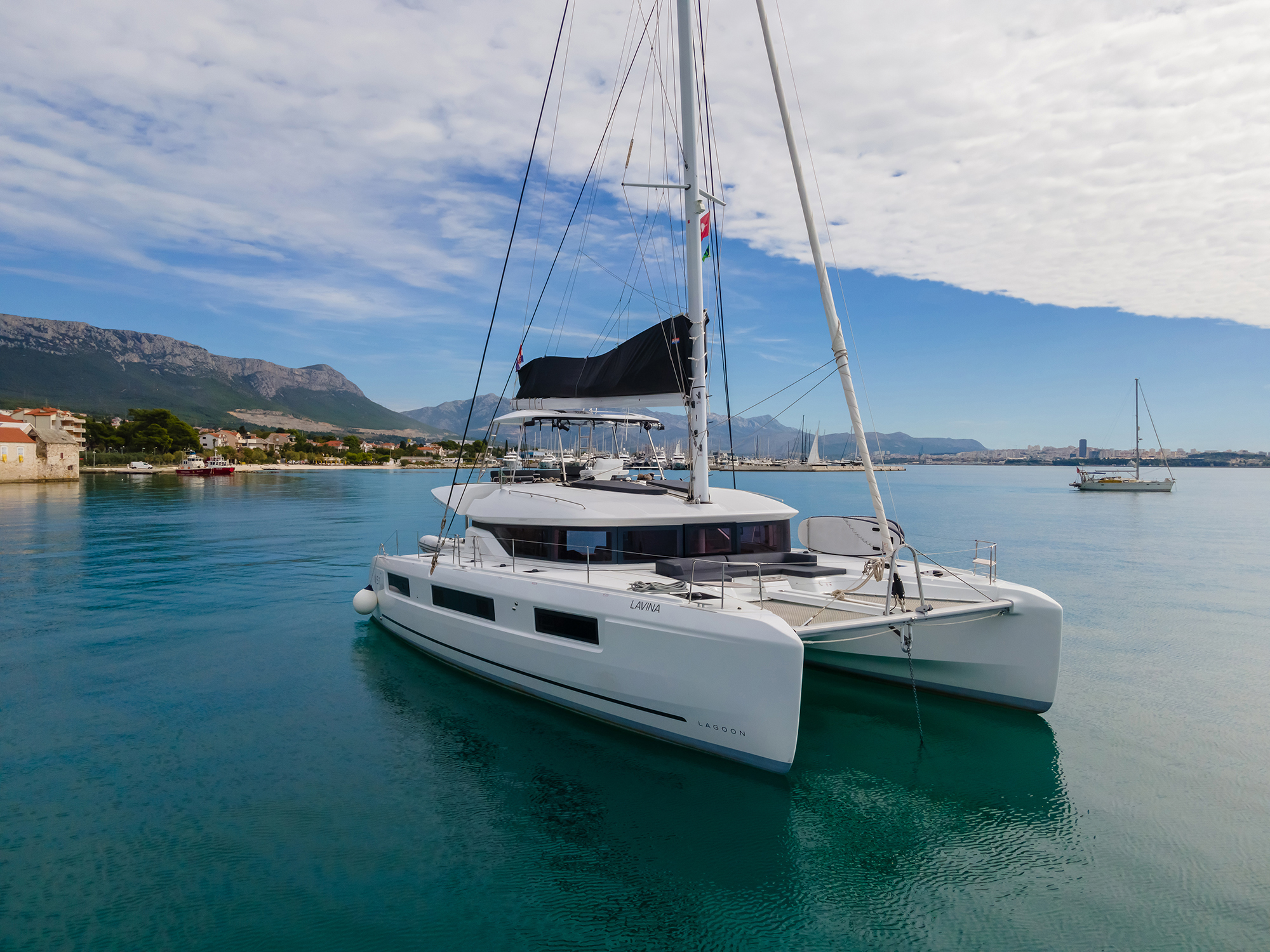 yacht-Lagoon 51-image-14