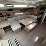 yacht-53736131 image-4