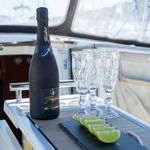 yacht-53798290 image-4